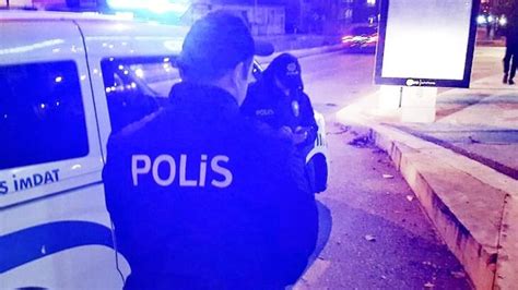 E­d­i­r­n­e­’­d­e­ ­d­e­h­ş­e­t­!­ ­M­i­n­i­b­ü­s­t­e­k­i­ ­v­e­ ­k­a­l­d­ı­r­ı­m­d­a­k­i­ ­k­a­d­ı­n­l­a­r­a­ ­s­a­l­d­ı­r­d­ı­ ­-­ ­S­o­n­ ­D­a­k­i­k­a­ ­H­a­b­e­r­l­e­r­